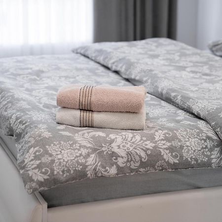 Tourist Grand Ismail Apartments Chişinǎu Buitenkant foto