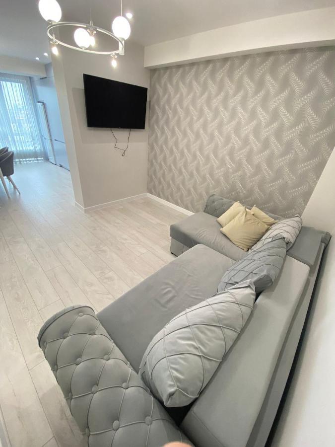 Tourist Grand Ismail Apartments Chişinǎu Buitenkant foto