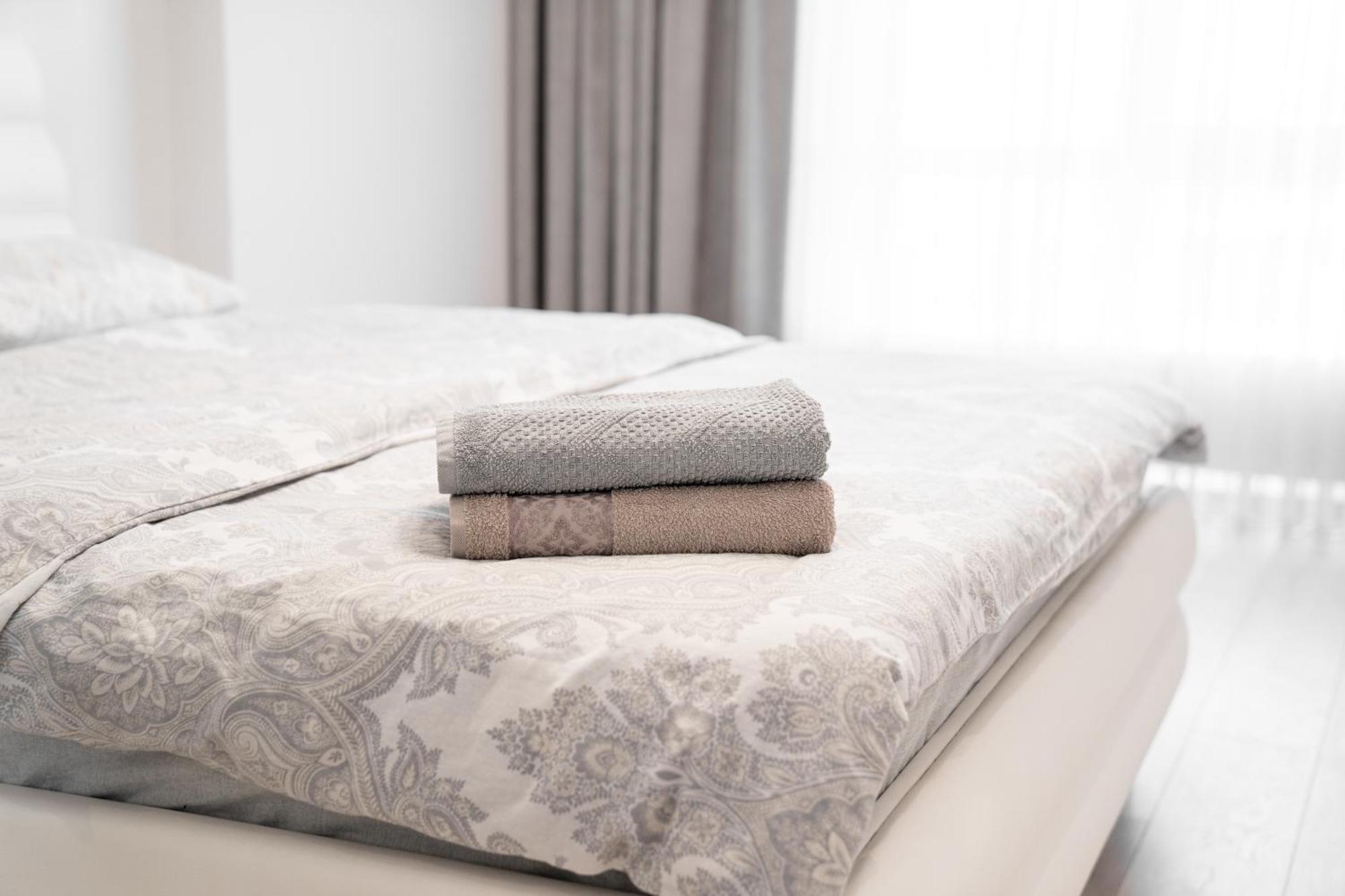 Tourist Grand Ismail Apartments Chişinǎu Buitenkant foto