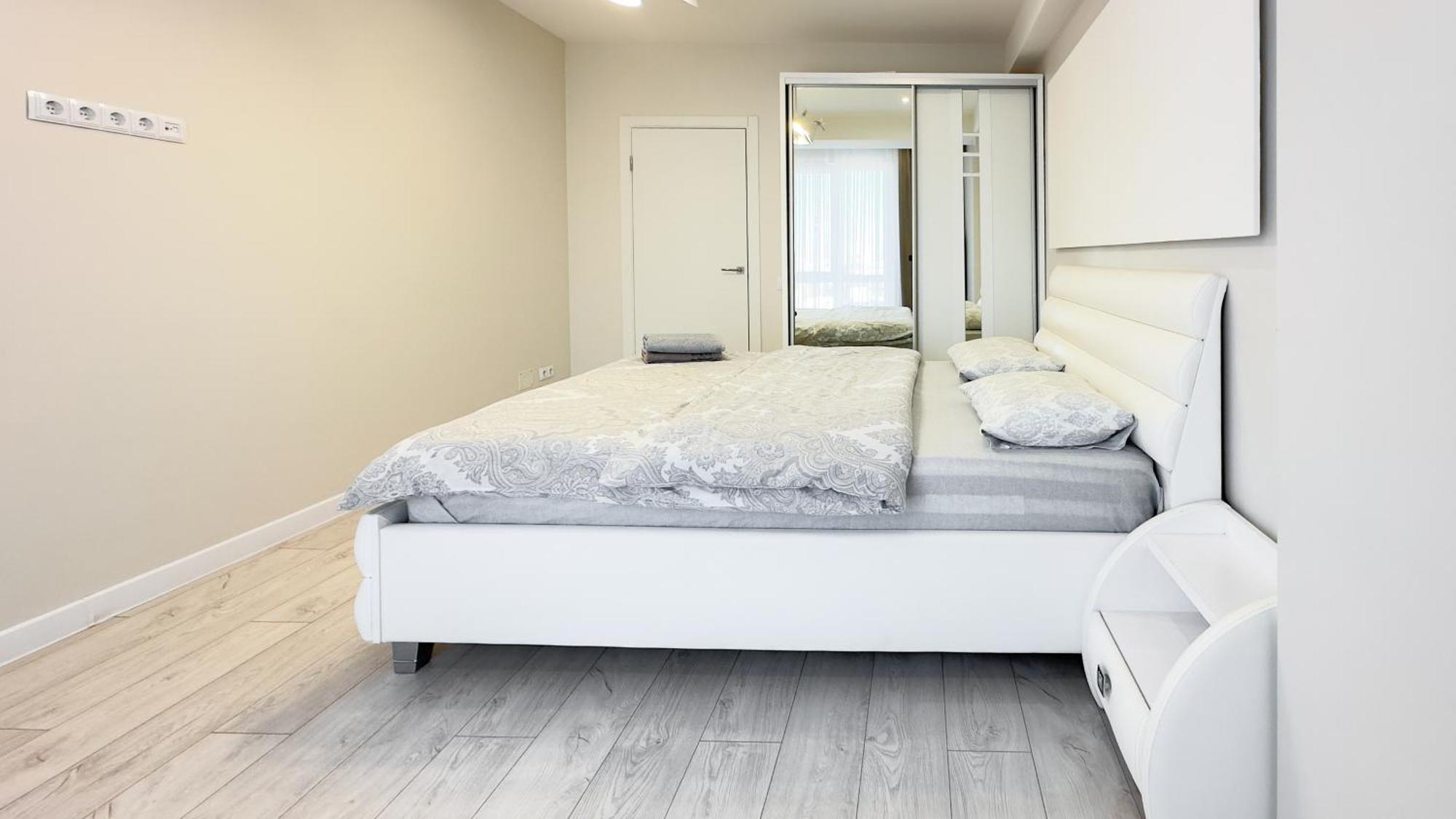 Tourist Grand Ismail Apartments Chişinǎu Buitenkant foto