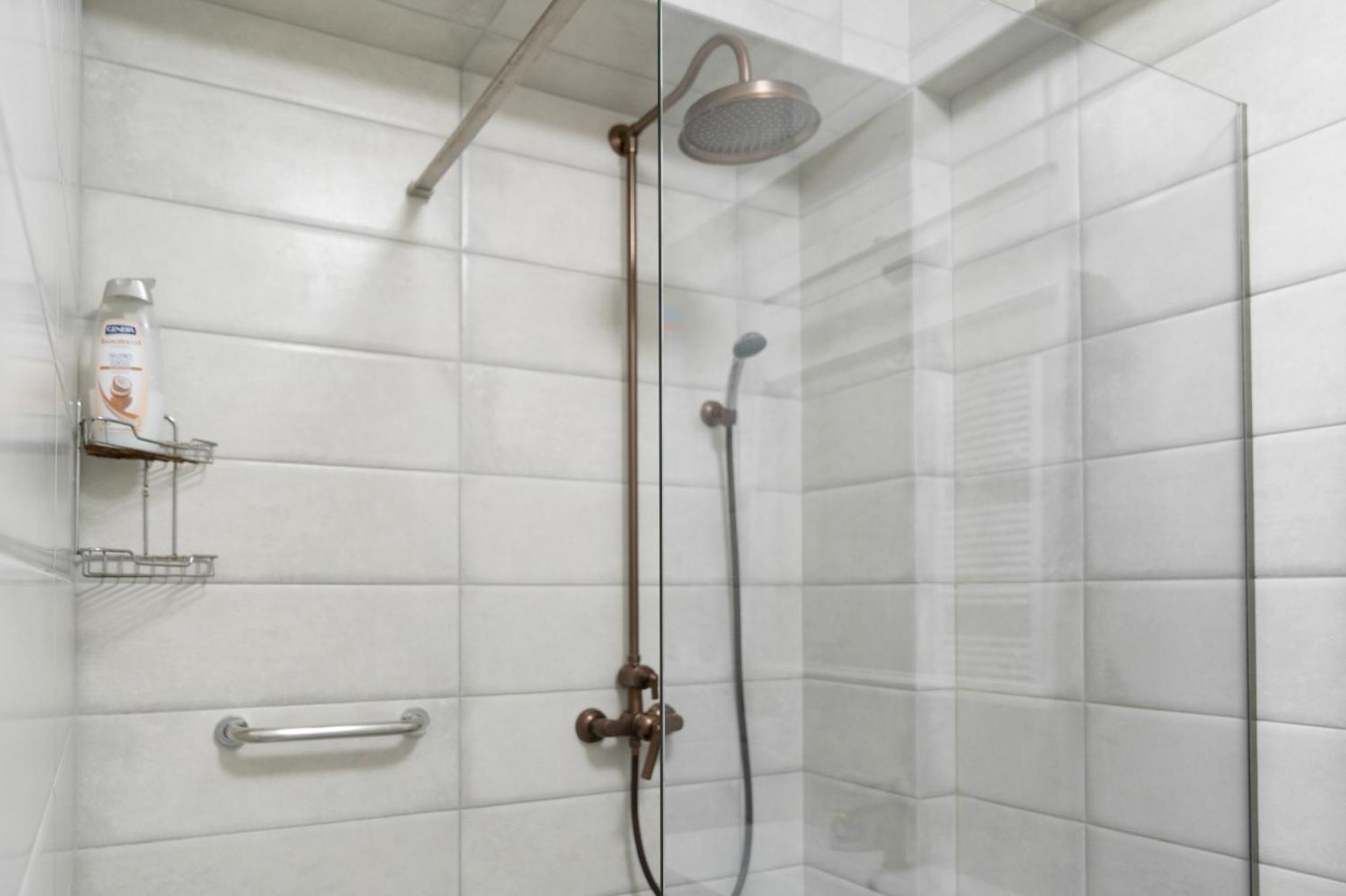 Tourist Grand Ismail Apartments Chişinǎu Buitenkant foto