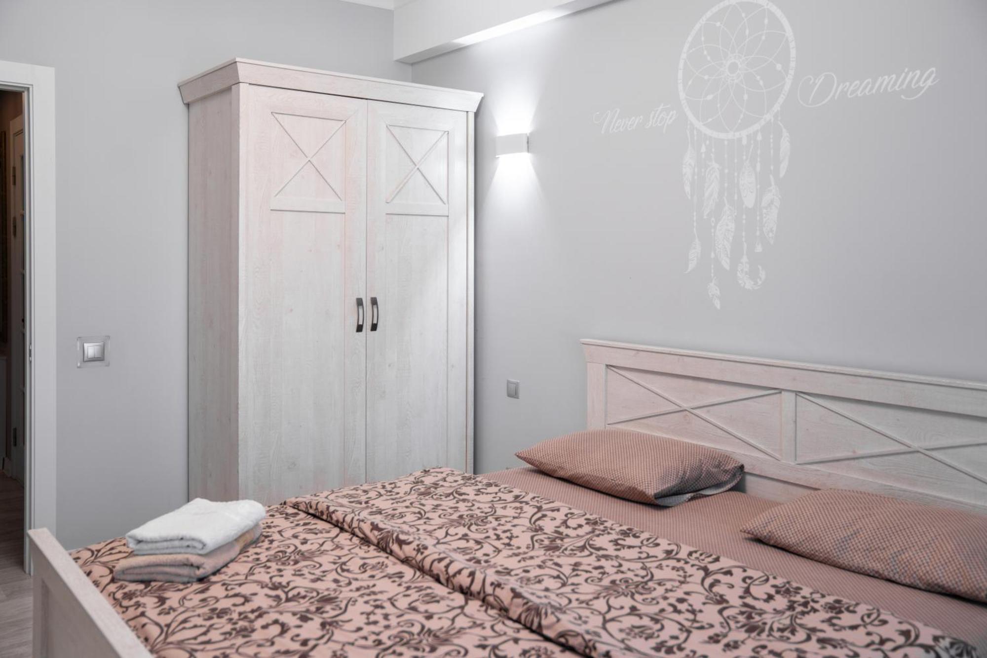 Tourist Grand Ismail Apartments Chişinǎu Buitenkant foto