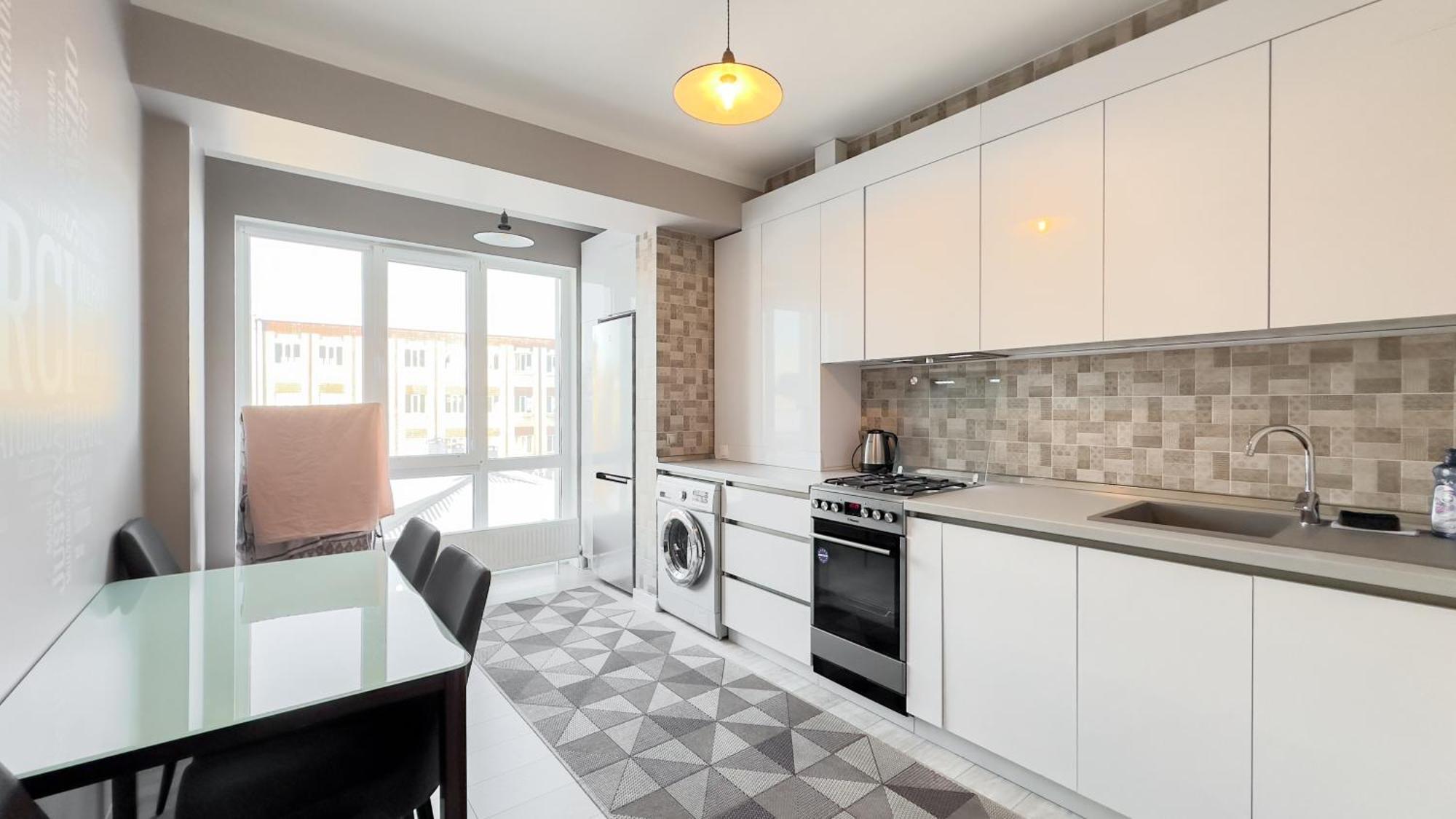 Tourist Grand Ismail Apartments Chişinǎu Buitenkant foto