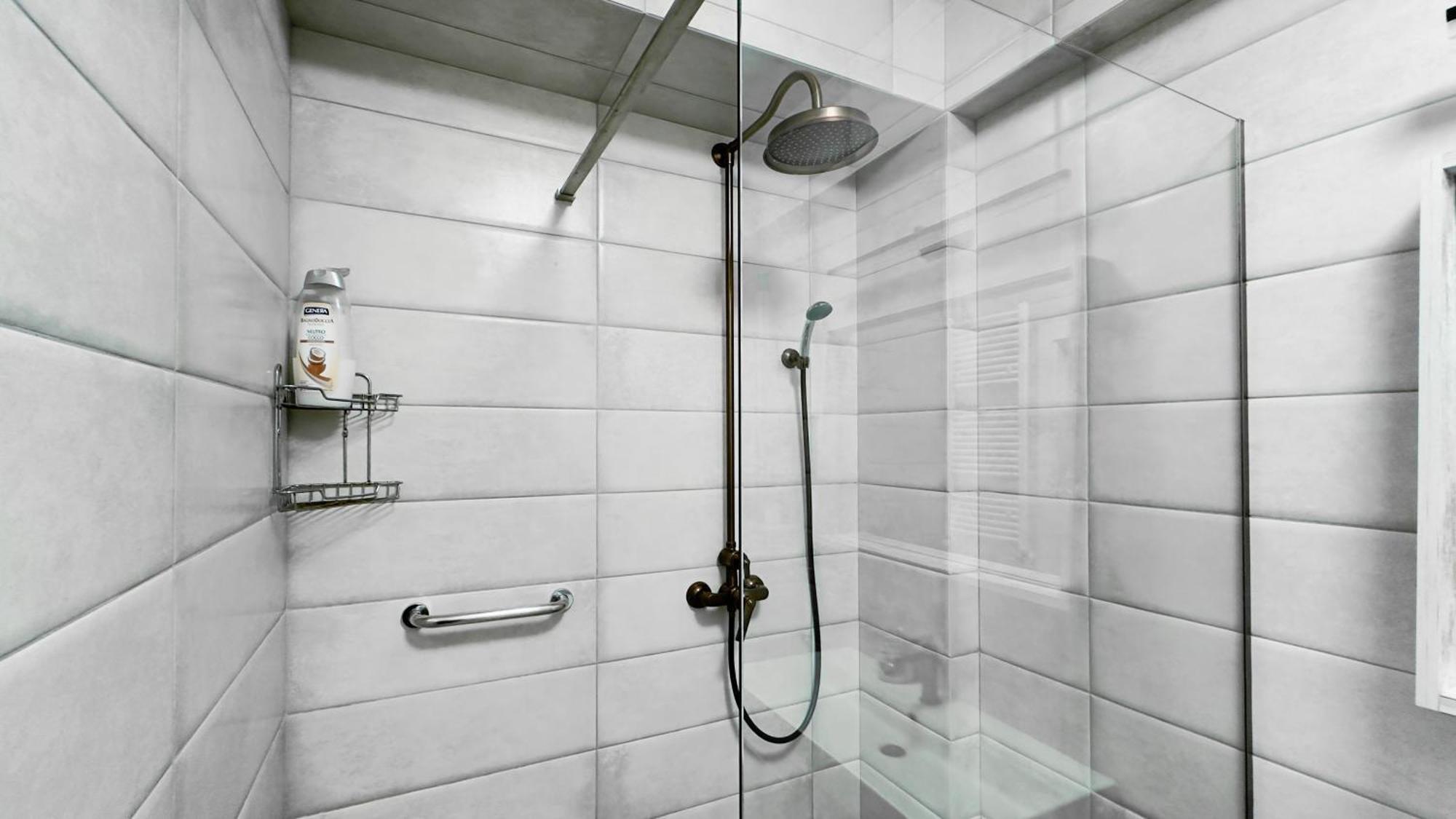 Tourist Grand Ismail Apartments Chişinǎu Buitenkant foto